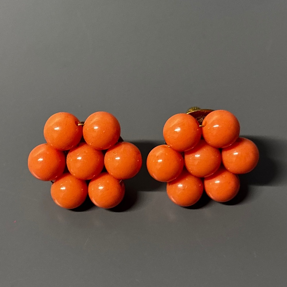 Vintage Orange Beaded Cluster Clip On Earrings Screw Backs‎ Flower Shape Boho - Picture 3 of 6